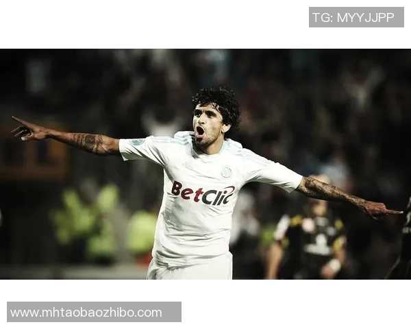 初代足球巨星回顾:那些奠定足球历史基础的传奇人物与经典瞬间 初代足球巨星回顾:那些奠定足球历史基础的传奇人物与经典瞬间