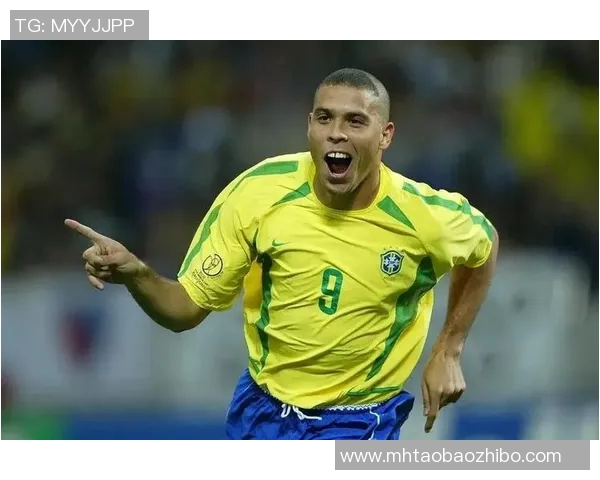 盘点去年全球最受关注的足球球星排名与表现全面解析 盘点去年全球最受关注的足球球星排名与表现全面解析